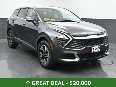 Used 2024 Kia Sportage LX image 4