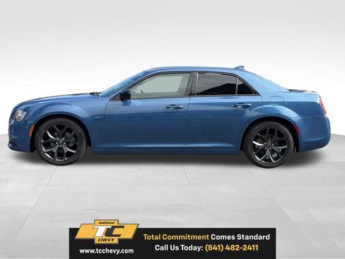 Used 2021 Chrysler 300 Touring w/ Sport Appearance Package RWD image 2
