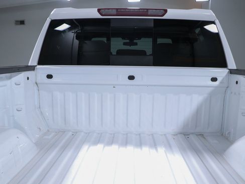 Used 2021 Chevrolet Silverado 1500 LT Trail Boss w/ Convenience Package II AWD/4WD image 32