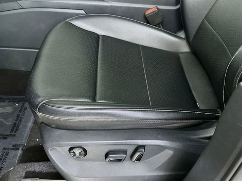 Used 2021 Volkswagen Atlas SE w/ Panoramic Sunroof Package image 30