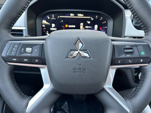 New 2026 Mitsubishi Outlander SE AWD/4WD image 24