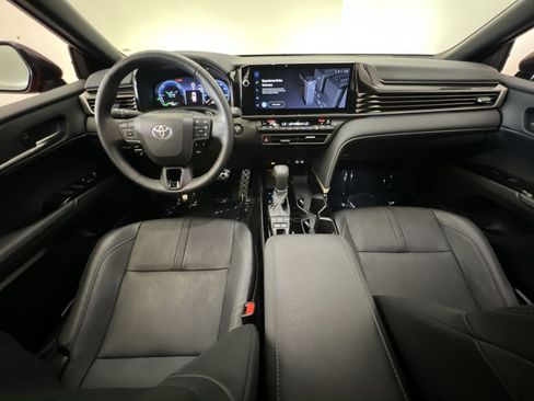 Used 2025 Toyota Camry XSE AWD/4WD image 22