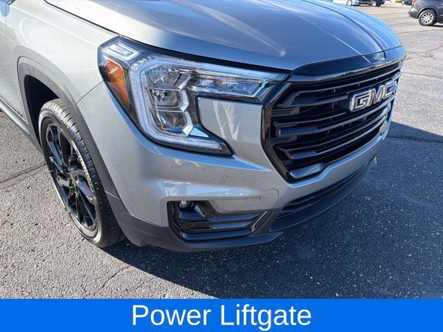 Certified 2024 GMC Terrain SLT w/ Tech Package AWD/4WD image 10