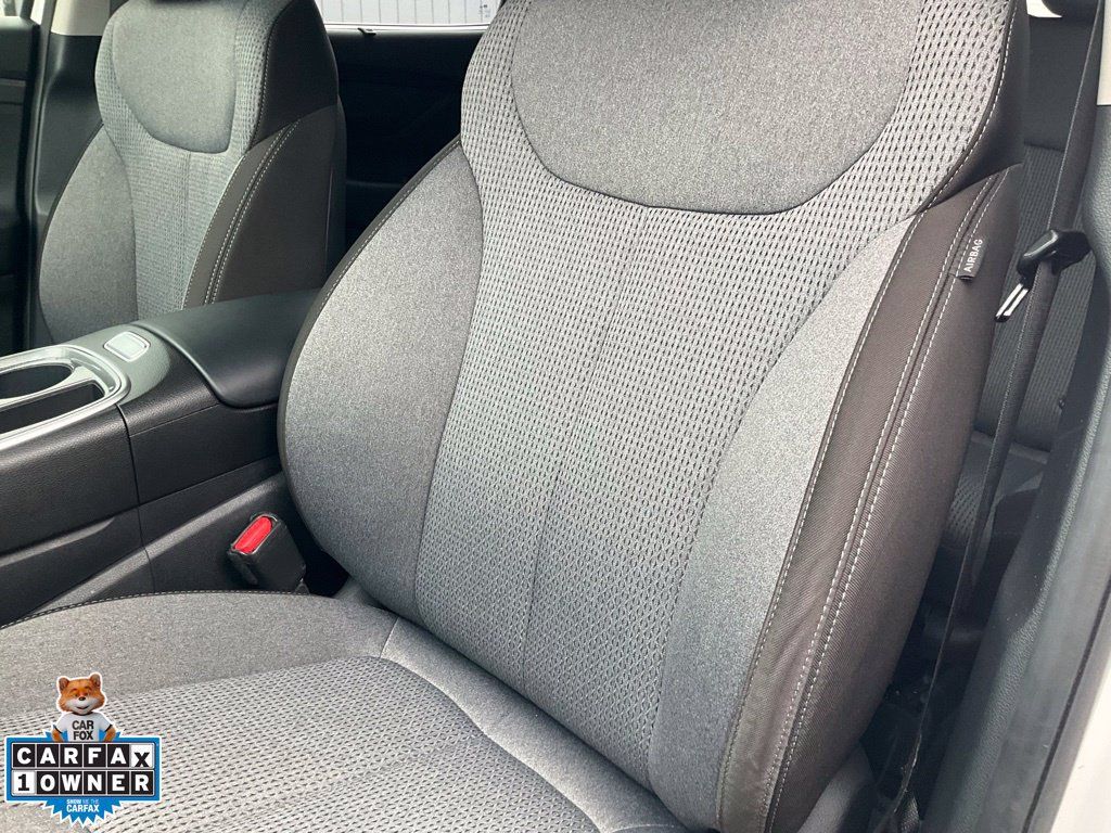 Used 2023 Hyundai Santa Fe SEL Convenience AWD/4WD image 17