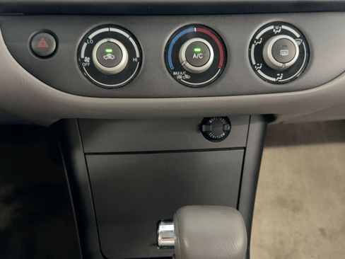 Used 2006 Toyota Camry image 24