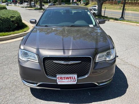 Used 2016 Chrysler 300 Limited w/ Driver Convenience Group AWD/4WD image 10
