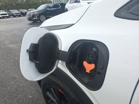 Used 2023 Chevrolet Bolt EUV Premier w/ Sun & Sound Package image 12