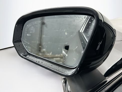 Used 2024 Volvo S60 B5 Plus image 16