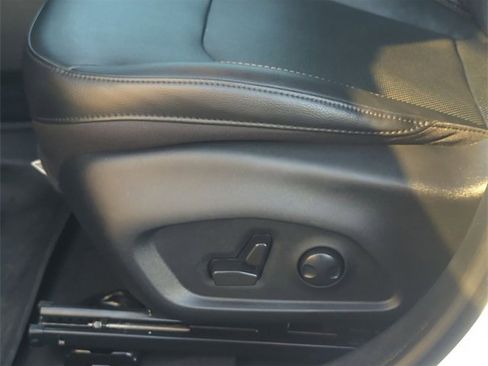 Used 2022 Jeep Compass Limited image 19