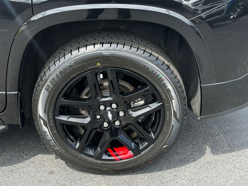 Used 2021 Chevrolet Traverse Premier w/ Redline Edition FWD image 9
