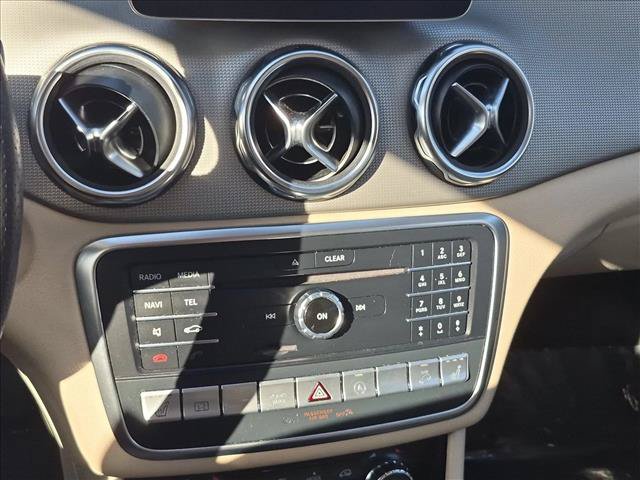 Used 2018 Mercedes-Benz GLA 250 4MATIC image 15