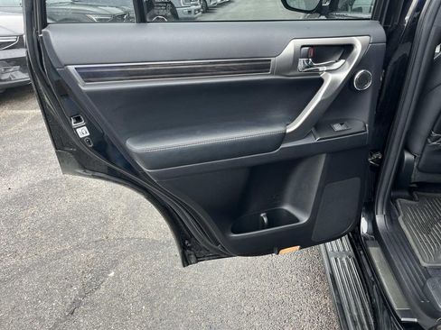 Used 2022 Lexus GX 460 Premium image 16