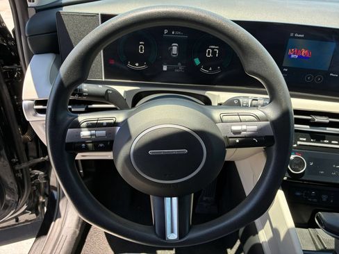 Used 2025 Hyundai Tucson SEL AWD/4WD image 29