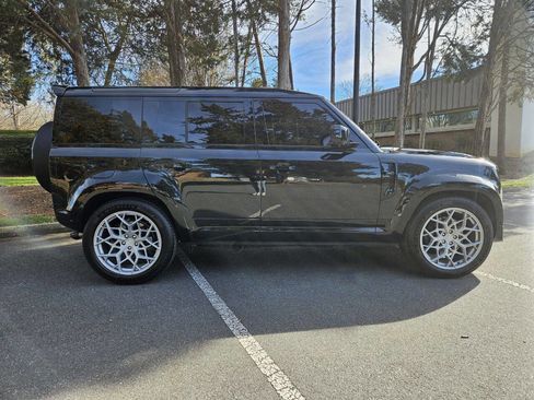 Used 2024 Land Rover Defender 110 V8 image 77