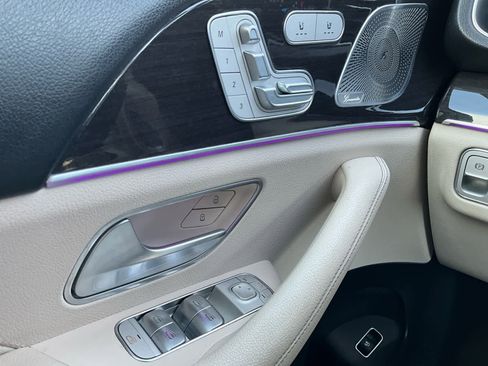 Used 2021 Mercedes-Benz GLE 450 4MATIC image 22