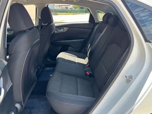 Used 2019 Kia Forte LXS FWD image 32