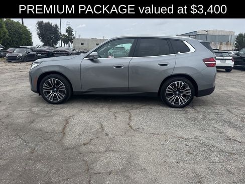 Used 2025 BMW X3 xDrive30i w/ Premium Package image 2