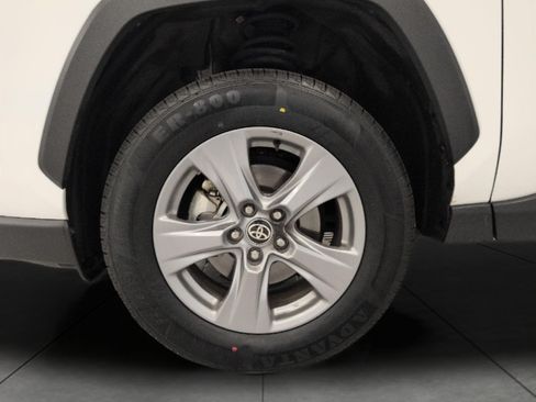 Used 2025 Toyota RAV4 LE AWD/4WD image 3