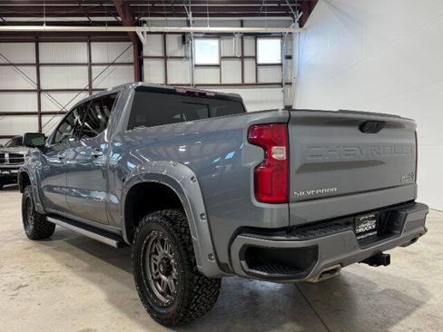 Used 2019 Chevrolet Silverado 1500 High Country image 32