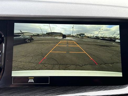 Used 2023 Buick Envision Preferred image 21