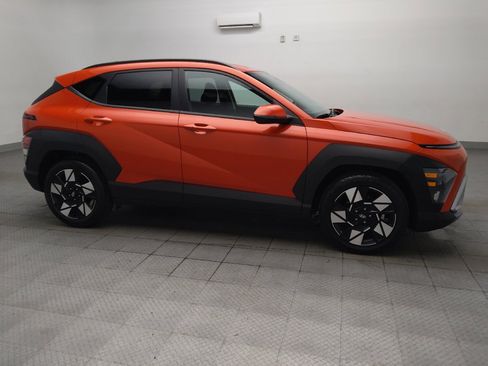 Used 2024 Hyundai Kona SEL FWD image 11