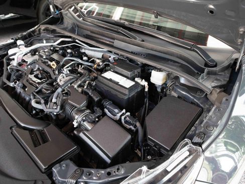 Used 2025 Toyota Corolla LE FWD image 32