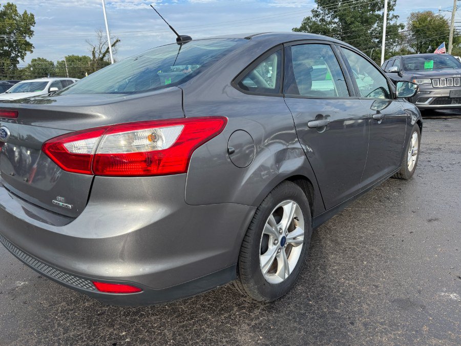 Used 2014 Ford Focus SE FWD image 11