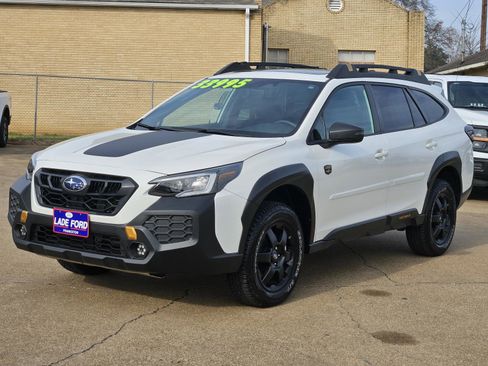 Used 2025 Subaru Outback Wilderness image 3