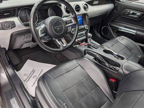Used 2017 Ford Mustang Premium RWD image 10