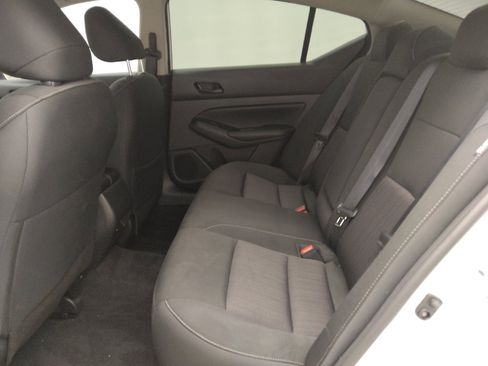 Used 2024 Nissan Altima 2.5 SV w/ SV Premium Package FWD image 18