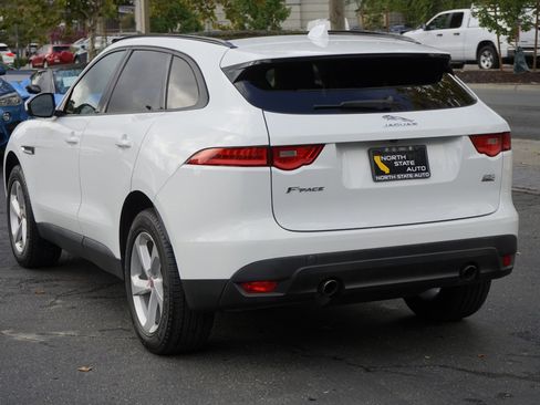 Used 2018 Jaguar F-PACE Premium image 10