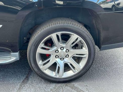 Used 2016 Cadillac Escalade Luxury AWD/4WD image 9