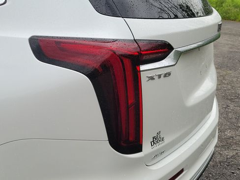 Certified 2024 Cadillac XT6 Premium Luxury AWD/4WD image 11