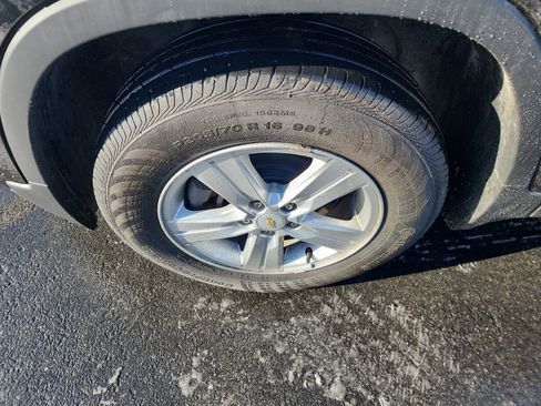 Used 2020 Chevrolet Trax LT w/ LT Convenience Package image 33