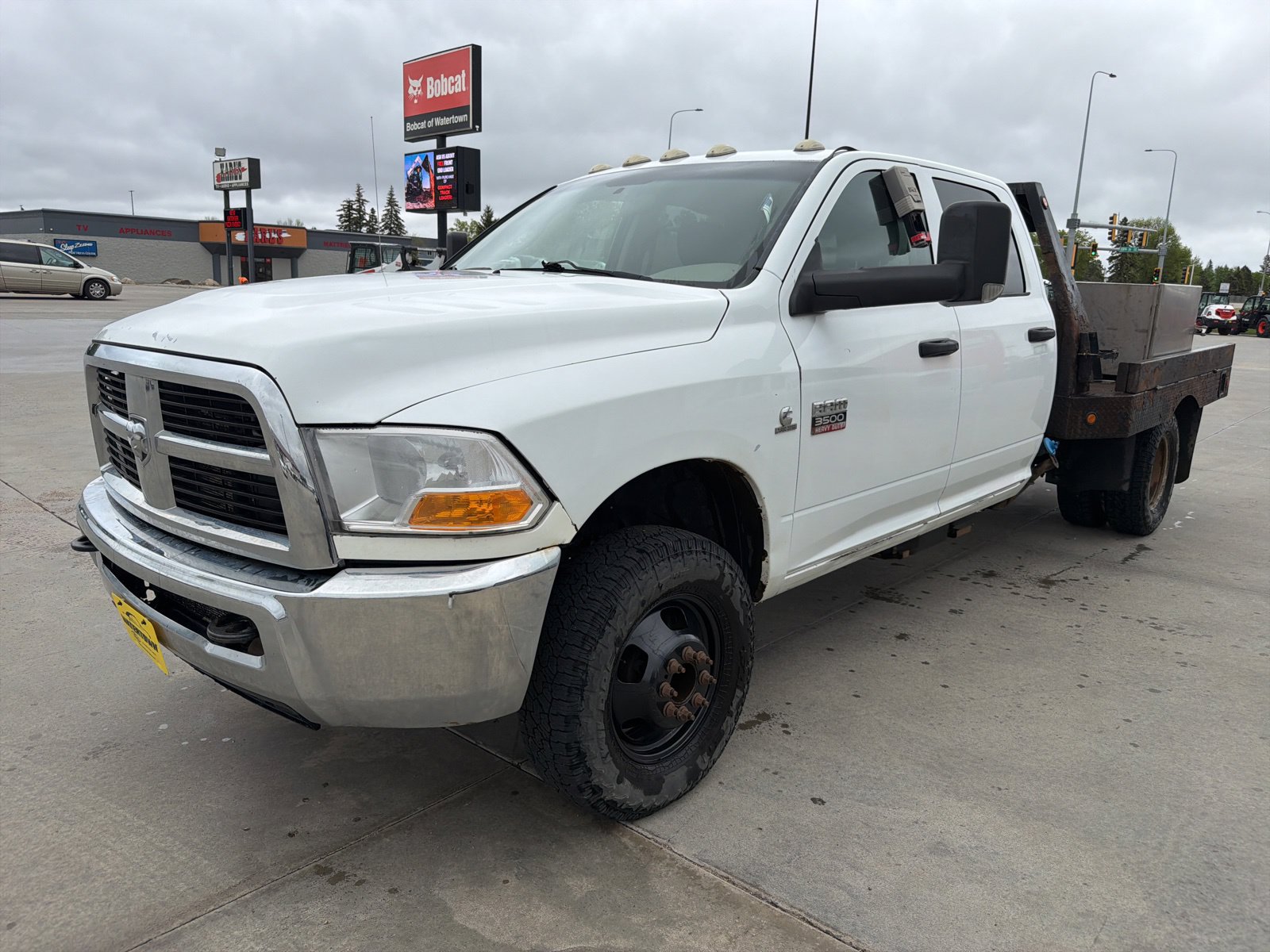 Used 2012 RAM 3500 ST w/ ST Decor Group AWD/4WD image 4