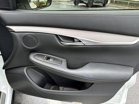 Certified 2023 INFINITI QX50 Luxe image 13