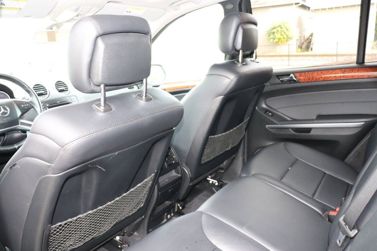 Used 2009 Mercedes-Benz ML 320 BlueTEC 4MATIC image 38