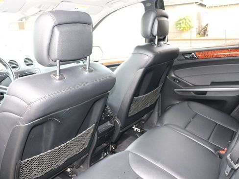 Used 2009 Mercedes-Benz ML 320 BlueTEC 4MATIC image 38
