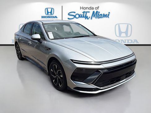 Used 2025 Hyundai Sonata SEL image 1