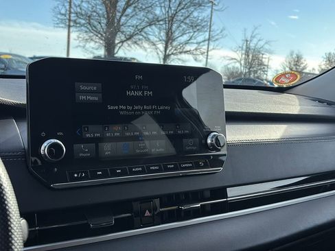 Used 2024 Mitsubishi Outlander SE image 19