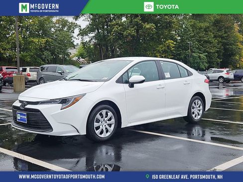 New 2026 Toyota Corolla LE FWD image 1