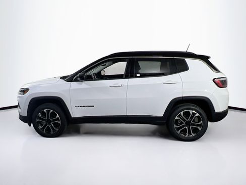 Used 2022 Jeep Compass Limited image 8