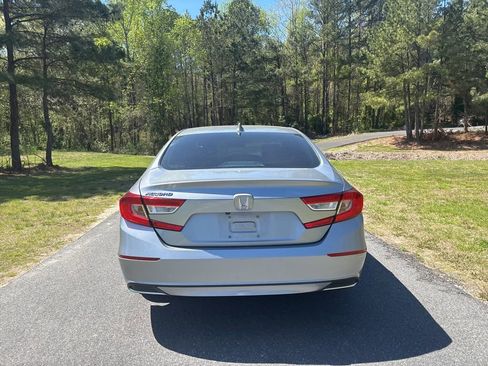 Used 2018 Honda Accord EX-L image 6