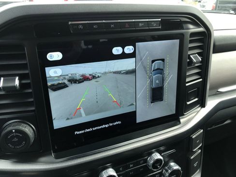 Used 2024 Ford F150 Platinum w/ FX4 Off-Road Package image 28