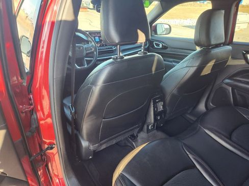 Used 2022 Jeep Compass Limited image 14