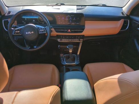 Used 2024 Kia Seltos EX image 31
