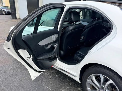Used 2015 Mercedes-Benz C 300 4MATIC Sedan image 8