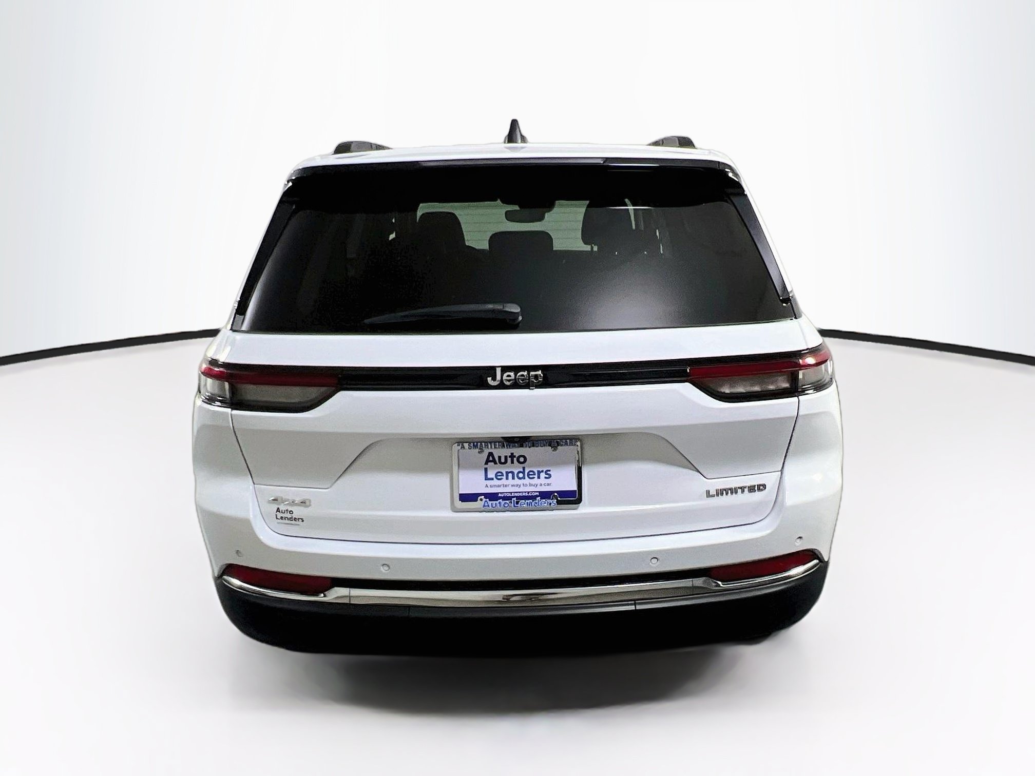 Used 2023 Jeep Grand Cherokee Limited AWD/4WD image 6