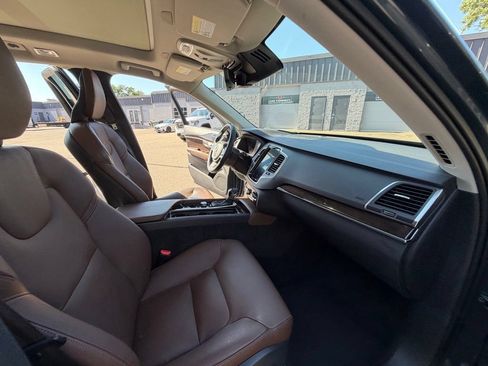 Used 2019 Volvo XC90 T6 Momentum w/ Advanced Package AWD/4WD image 27
