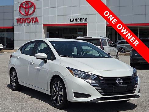 Used 2024 Nissan Versa SV FWD image 1